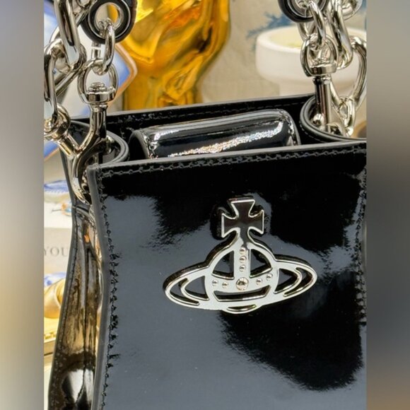 🆕 VIVIENNE WESTWOOD 🧿 NWOT Black Patent Leather Kelly Small Top Handle - AUTH - Picture 4 of 16